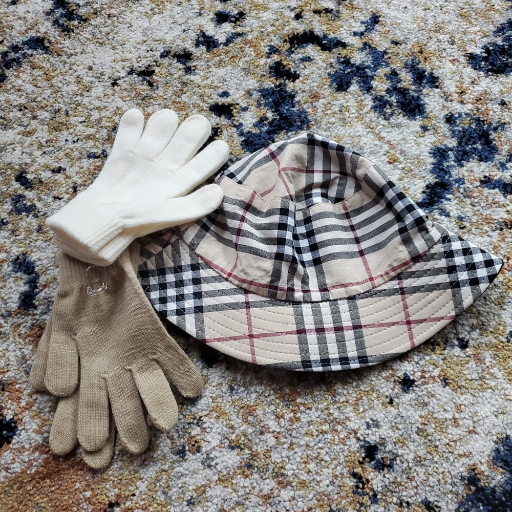 Bucket Hat‎ And Gloves